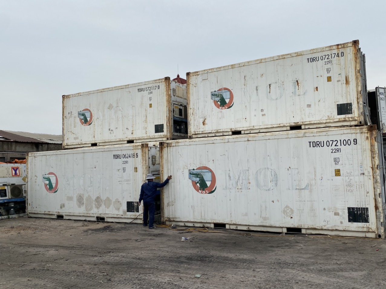 Kích thước cont 20 feet (RF)