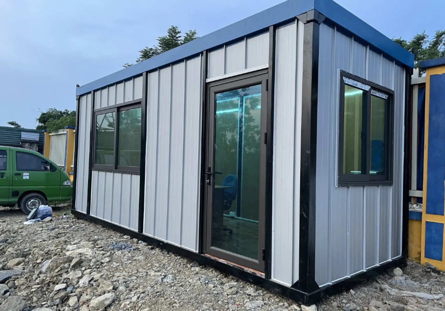 Mẫu nhà container 50 triệu với phong cách đơn giản phù hợp ở một người