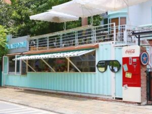 container cafe tay ho