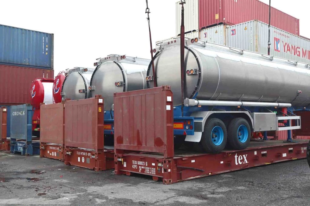 Cố định hàng hóa chắc chắn khi vận chuyển bằng Container Flat Rack